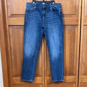 Old Navy Women’s Straight Jeans in Dark Blue Wash